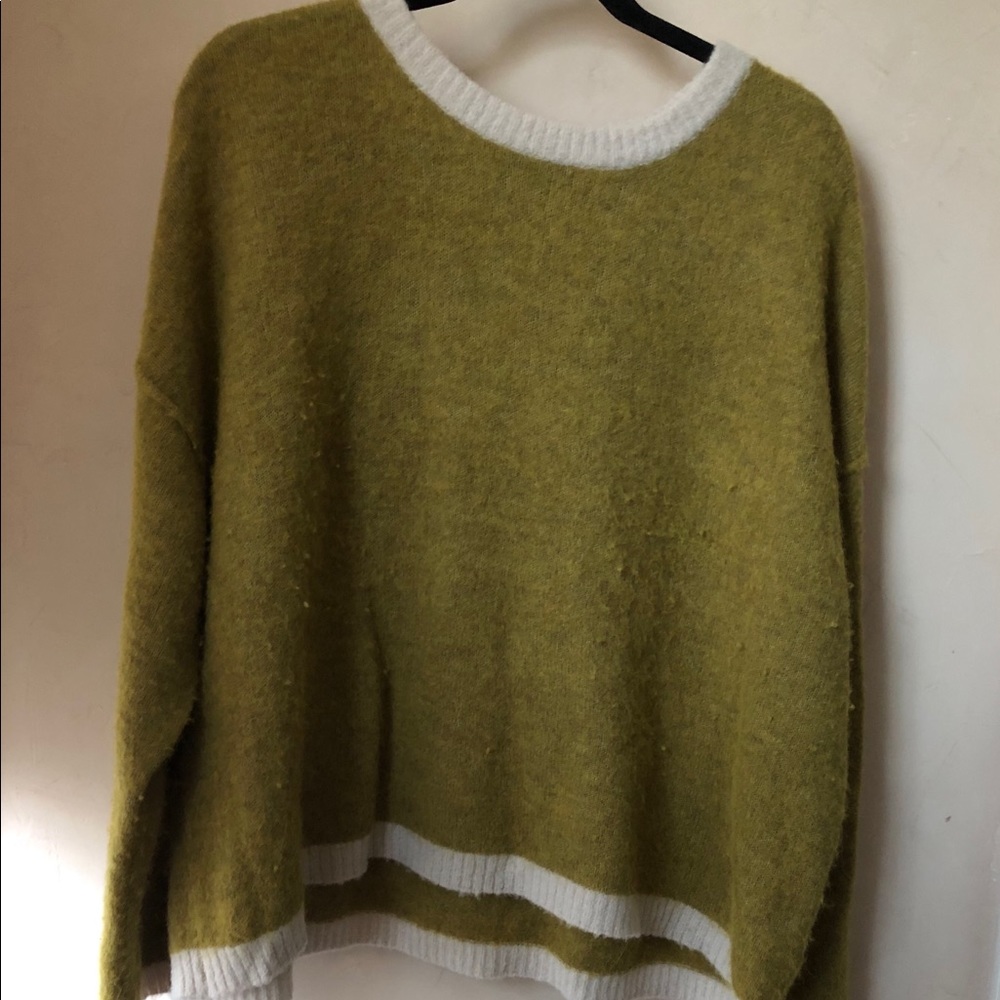 Free people sweater
